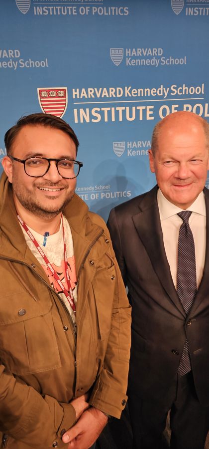 Chahat Shah with Olaf Scholz